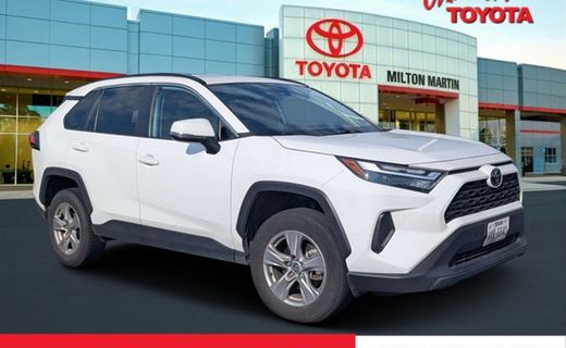 2024 Toyota RAV4 XLE
