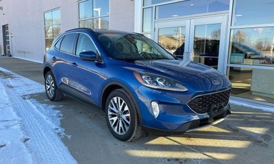2022 Ford Escape Titanium