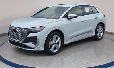 2025 Audi Q4 55 E Tron