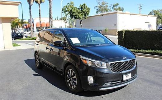 2016 Kia Sedona EX Middle Level