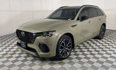 2025 Mazda CX-70 Premium Package