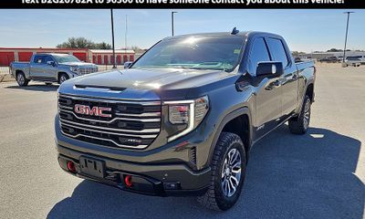 2023 GMC Sierra AT4