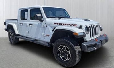 2022 Jeep Gladiator Sport