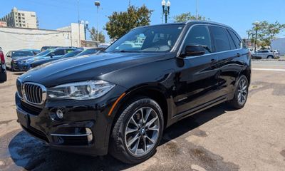 2017 BMW X5 XDRIVE40E