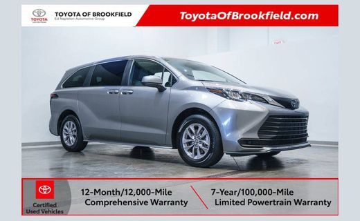 2026 Toyota Sienna LE