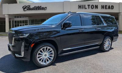 2022 Cadillac Escalade ESV Premium Luxury
