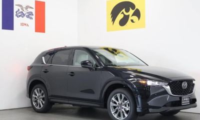 2025 Mazda CX-5 Premium Plus
