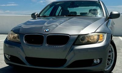 2010 BMW 328I Sedan