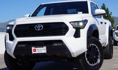 2024 Toyota Tacoma SR5