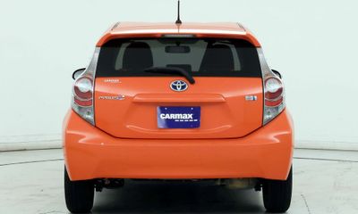 2014 Toyota Prius C TWO