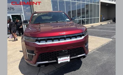 2026 Jeep Grand Wagoneer Base