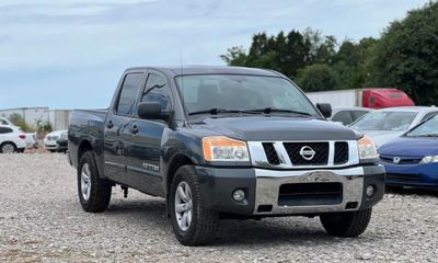 2012 Nissan Titan SV