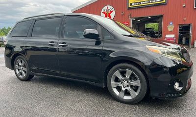2016 Toyota Sienna SE