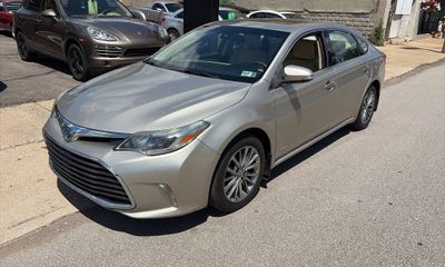 2016 Toyota Avalon Hybrid