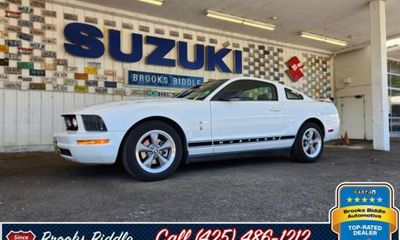 2006 Ford Mustang Deluxe