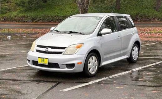 2006 Toyota Scion XA Base