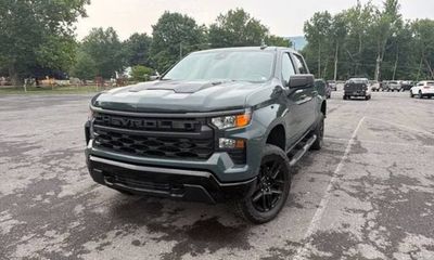 2025 Chevrolet Silverado Trail Boss Custom