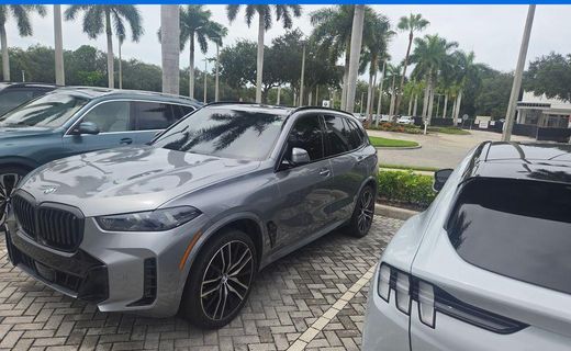 2025 BMW X5 XDRIVE40I