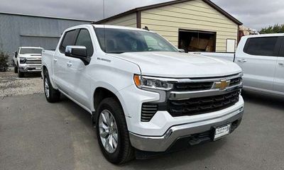 2023 Chevrolet Silverado LT