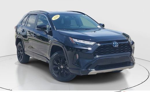 2024 Toyota RAV4 SE