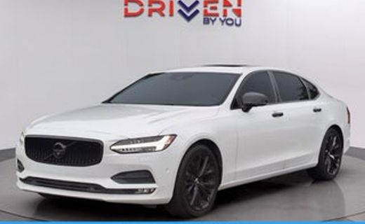 2018 Volvo S90 Momentum