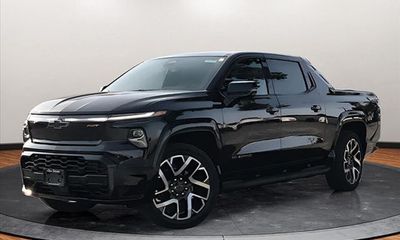 2025 Chevrolet Silverado 3SP RST