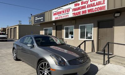 2005 Infiniti G35 Base