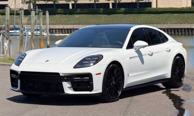2026 Porsche Panamera GTS