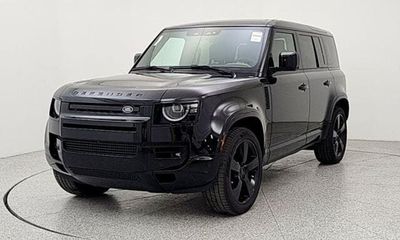 2026 Land Rover Defender 110 X Dynamic