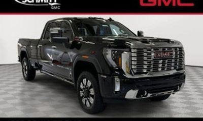 2025 GMC Sierra HD AT4