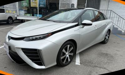 2017 Toyota Mirai Hydrogen Fuel Cell