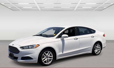 2016 Ford Fusion SE