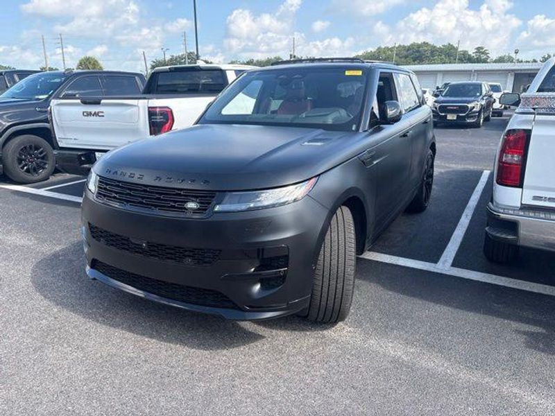 2025 Land Rover Range Rover Sport — a typically priced live listing