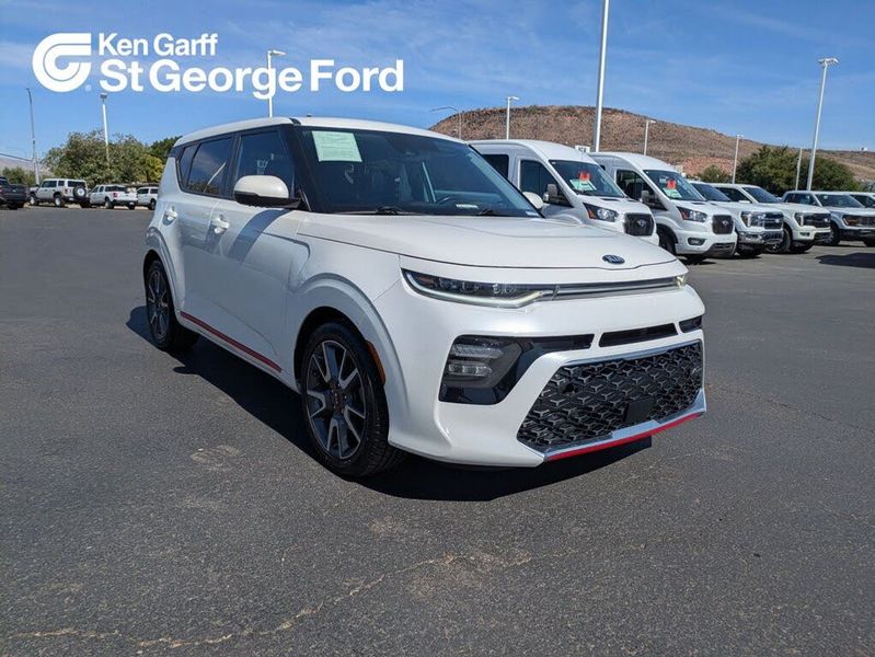 2021 Kia Soul — a typically priced live listing