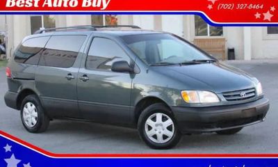 2002 Toyota Sienna CE