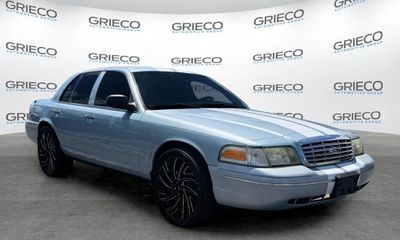 2005 Ford Crown Victoria LX
