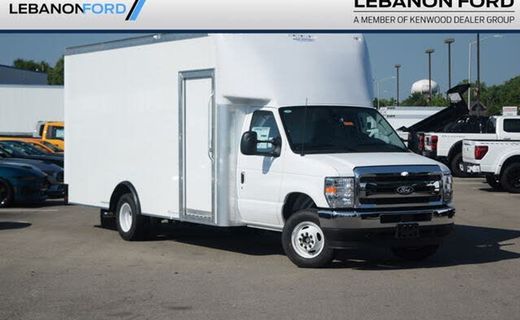 2027 Ford E-450 Base