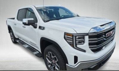 2026 GMC Sierra SLT