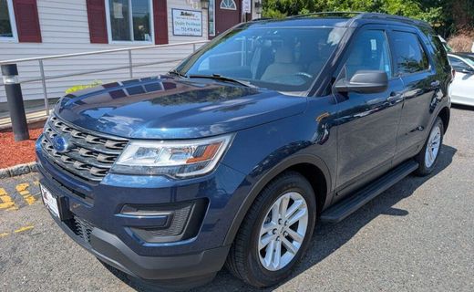 2017 Ford Explorer Base