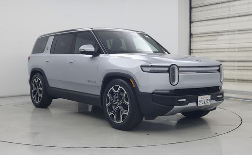 2025 Rivian R1S Adventure