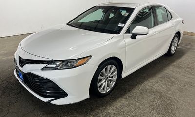 2020 Toyota Camry LE