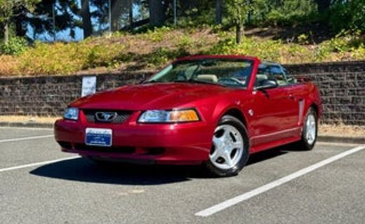 2004 Ford Mustang