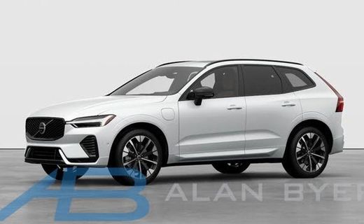2026 Volvo XC60 Plus Dark