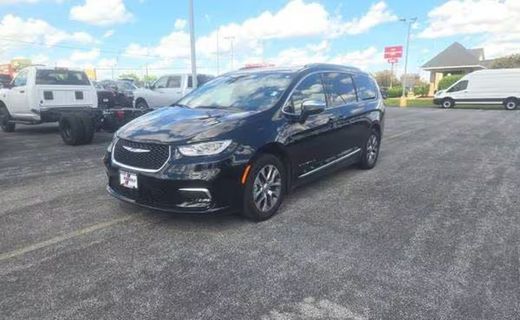 2025 Chrysler Pacifica Pinnacle