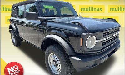 2026 Ford Bronco Base