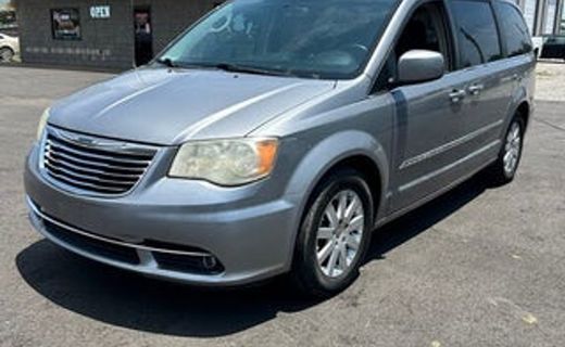 2016 Chrysler Town AND Country Touring