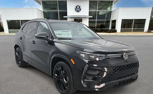 2026 Volkswagen Tiguan SE Black