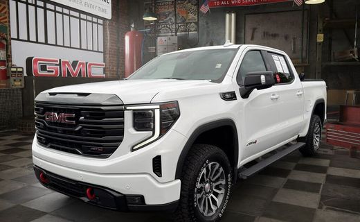 2023 GMC Sierra AT4