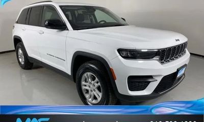 2024 Jeep Grand Cherokee Laredo