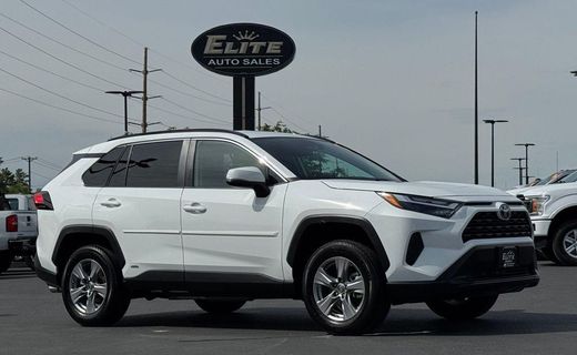 2024 Toyota RAV4 LE